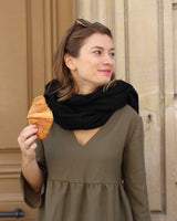 Robe réversible éco-responsable, robe kaki upcyclée, robe kaki évasée réversible, robe hiver tendance, robe kaki, robe kaki made in France, Robe kaki en laine, Robe éthique, Vêtement réversible, robe tendance éco-responsable, robe tendance réversible, vêtement femme made in France, Vêtement éthique, Robe made in France, Vêtement écologique.